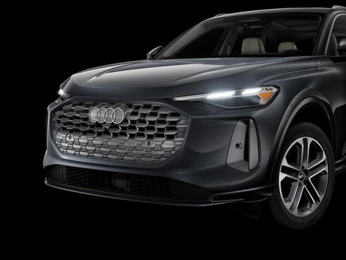 2025 Audi Q5 Premium TFSI quattro S tronic