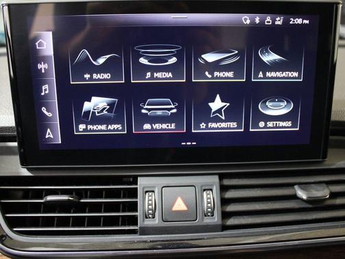 2022 Audi Q5 45 S line Premium Plus
