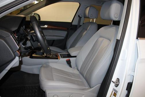 2022 Audi Q5 45 S line Premium