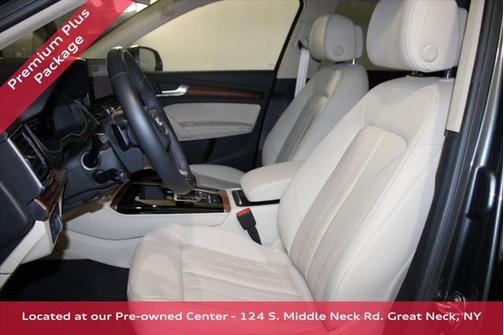 2022 Audi Q5 45 S line Premium Plus