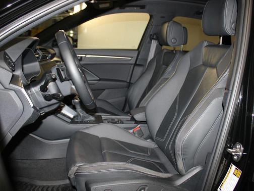 2022 Audi Q3 45 S line Premium