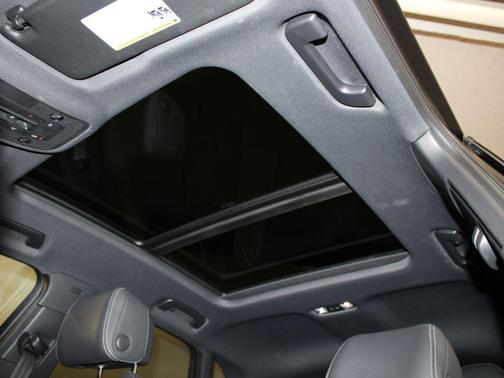 2022 Audi Q3 45 S line Premium