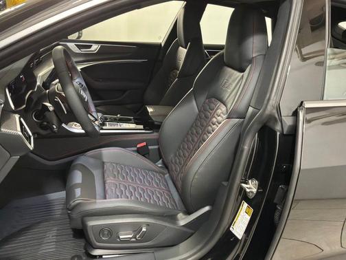 2026 Audi RS 7 4.0T Performance