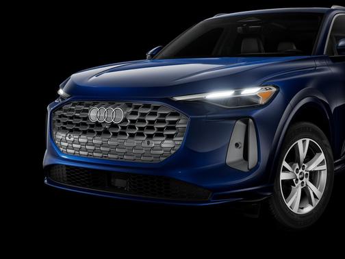 2025 Audi Q5 Premium