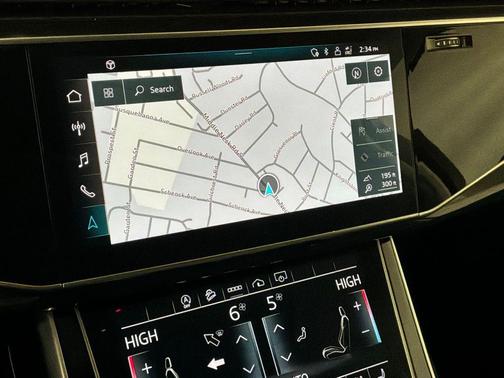 2023 Audi Q7 45 Premium Plus