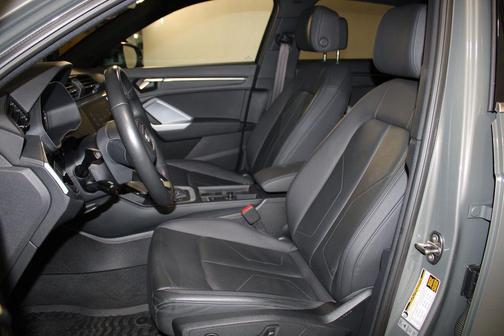 2022 Audi Q3 40 Premium