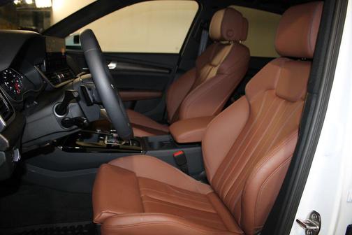 2025 Audi Q5 45 S line Premium