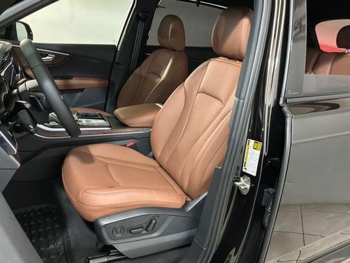 2026 Audi Q7 55 Premium Plus