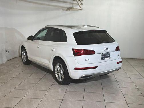 Ibis White 2018 Audi Q5 2.0T Premium