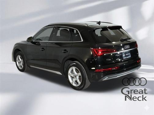 2023 Audi Q5 40 Premium