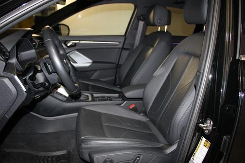 2022 Audi Q3 45 S line Premium Plus