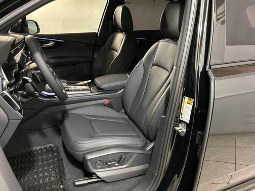 2026 Audi Q7 55 Premium Plus