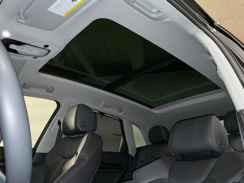 2023 Audi Q5 40 Premium Plus