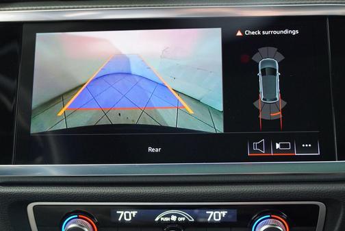 2025 Audi Q3 Premium 45 TFSI S line quattro Tiptronic