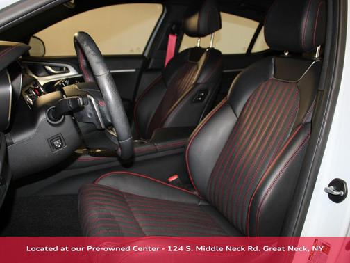 2023 Genesis G70 2.0T AWD