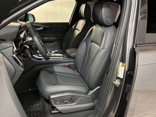 2026 Audi Q7 55 Premium Plus