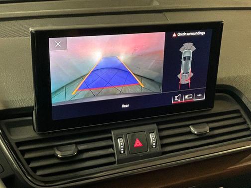 2022 Audi Q5 45 S line Premium