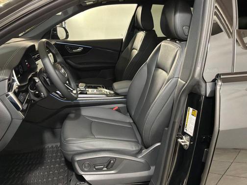 2026 Audi Q8 55 Premium