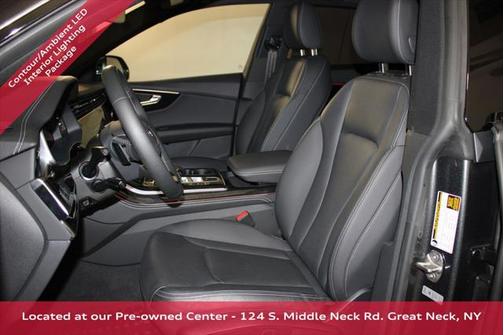 2023 Audi Q8 55 Premium Plus