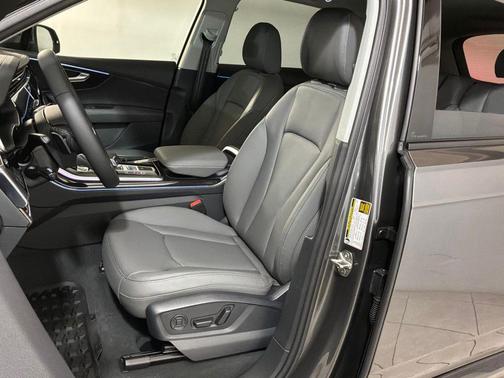 2026 Audi Q7 55 Premium