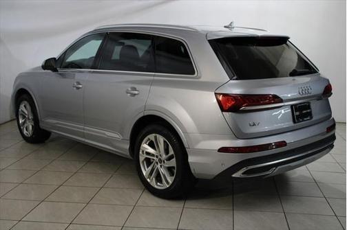 2025 Audi Q7 55 Premium
