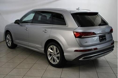 2025 Audi Q7 55 Premium