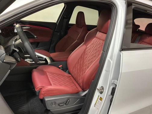 2025 Audi SQ5 3.0T Premium Plus