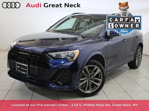 2022 Audi Q3 45 S line Premium