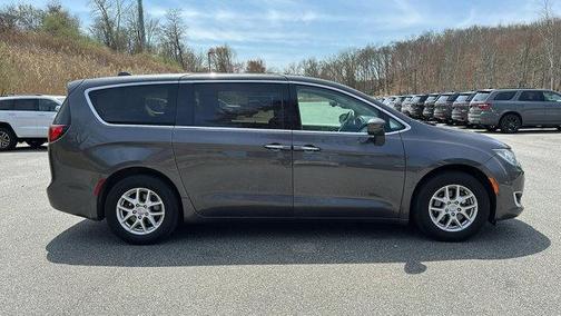 2020 Chrysler Pacifica Touring