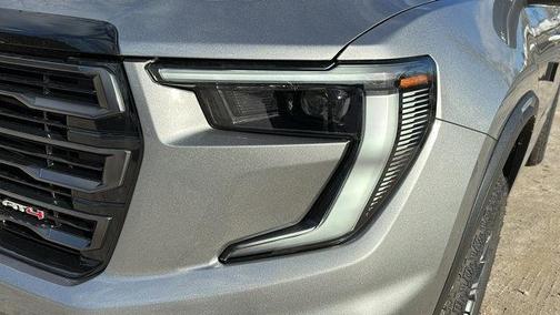 2025 GMC Acadia AT4