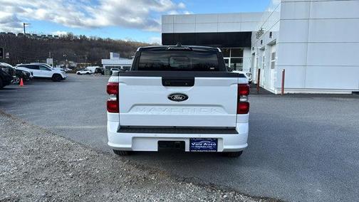 2025 Ford Maverick Lobo High