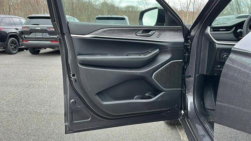 2025 Jeep Grand Cherokee 4xe Base