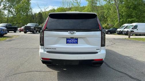 2022 Cadillac Escalade Premium Luxury