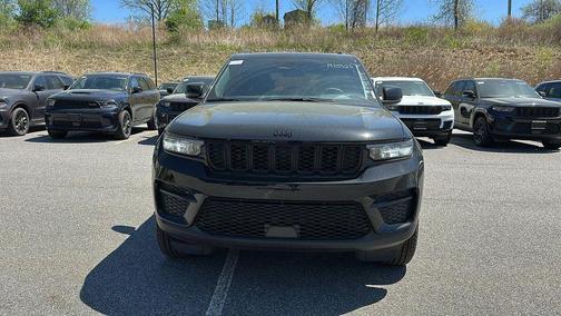 2025 Jeep Grand Cherokee Laredo X