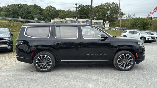 2022 Jeep Grand Wagoneer Series III