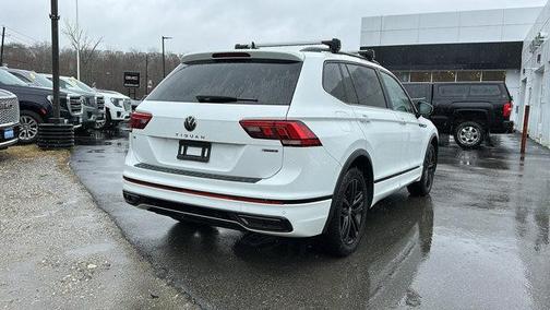 2022 Volkswagen Tiguan 2.0T SE R-Line Black