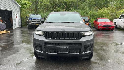 2025 Jeep Grand Cherokee L Laredo