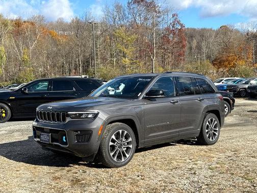 2022 Jeep Grand Cherokee 4xe Overland
