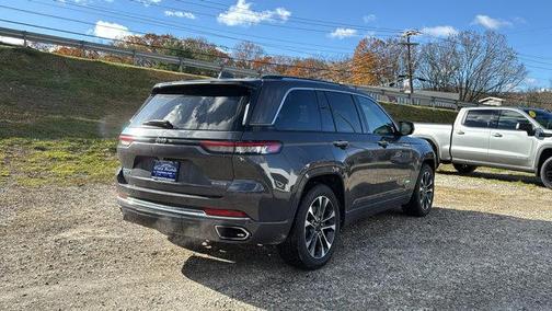 2022 Jeep Grand Cherokee 4xe Overland