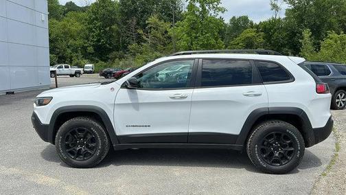 2022 Jeep Cherokee Trailhawk