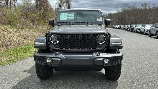 2025 Jeep Gladiator Sport