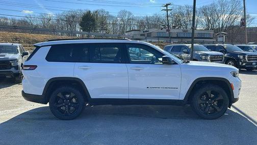 2021 Jeep Grand Cherokee L Laredo