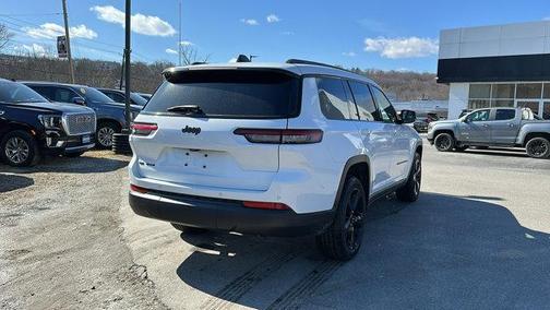 2021 Jeep Grand Cherokee L Laredo