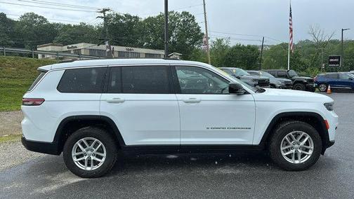 2021 Jeep Grand Cherokee L Laredo