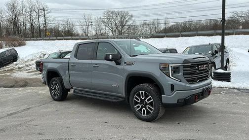 2025 GMC Sierra 1500 AT4