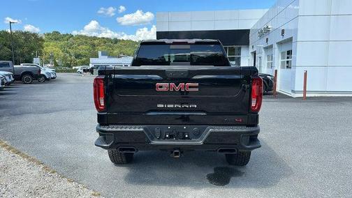 2022 GMC Sierra 1500 Limited AT4