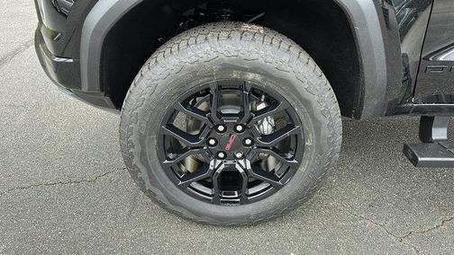 2025 GMC Canyon Denali
