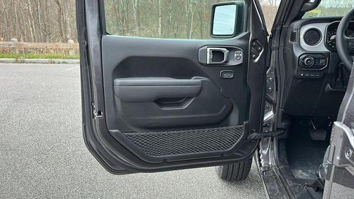 2025 Jeep Wrangler 4xe Sport