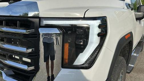 2025 GMC Sierra 2500 SLE