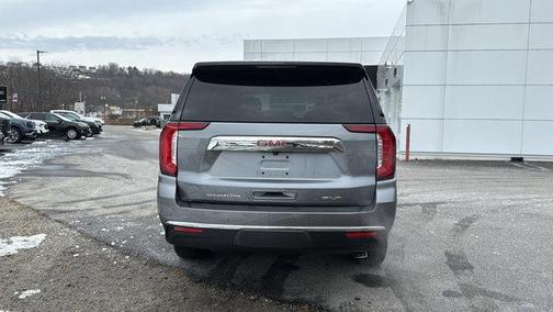 2022 GMC Yukon SLT